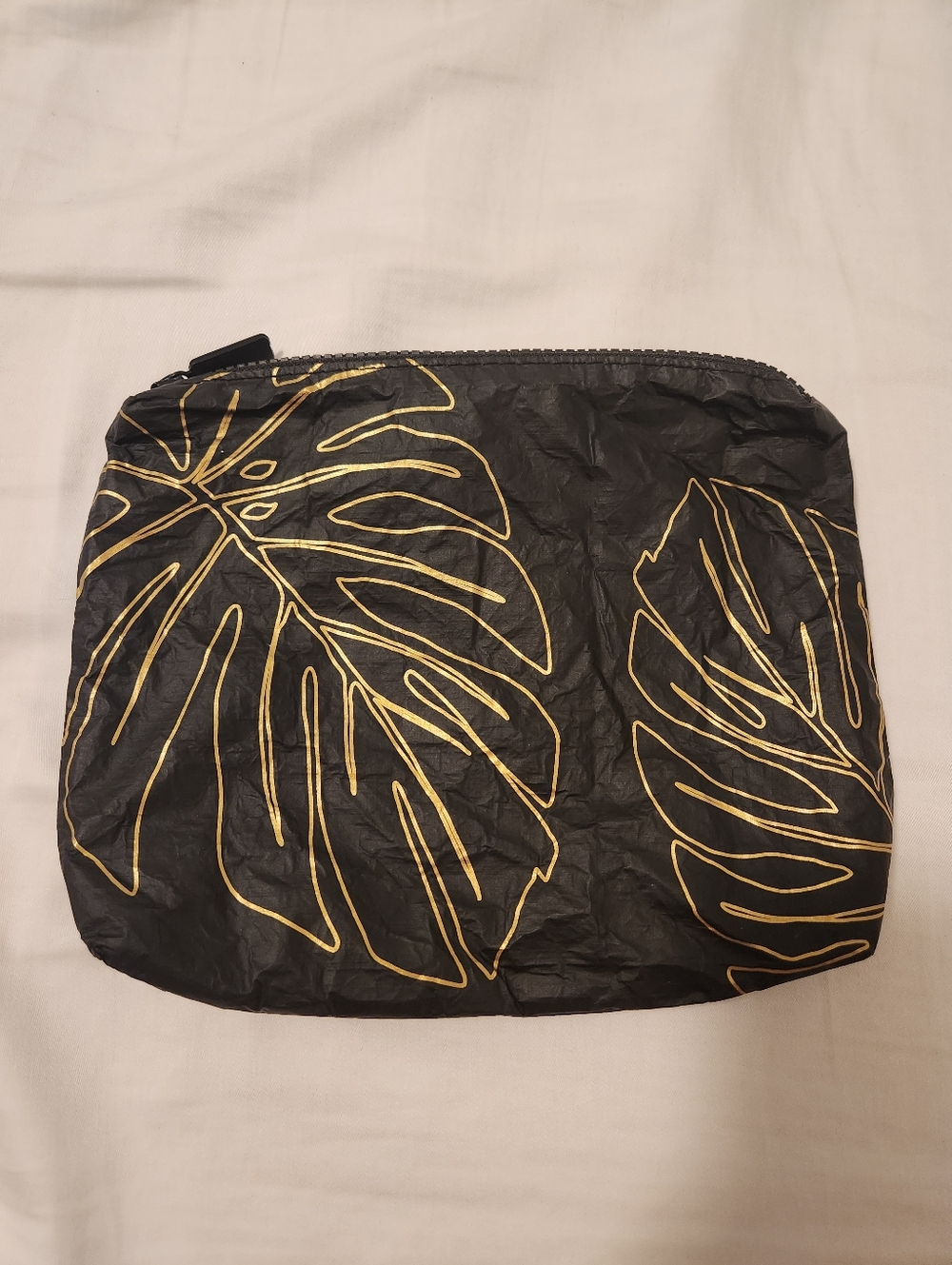 ALOHA Collection Small Pouch in Lanai Gold on Black - Picture 5 of 8